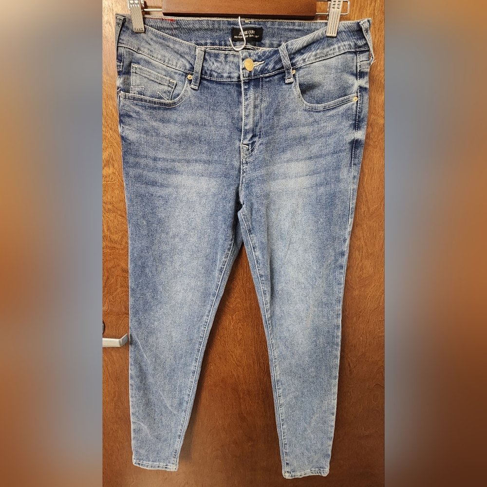 True Religion Women's Jennie Curvy Capri Skinny Blue Jeans Size 28